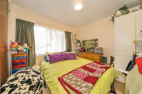 Photo of property in 15 Forest Road, Pinehaven, Upper Hutt, 5019