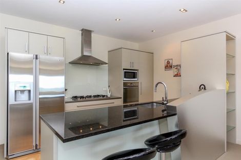 Photo of property in Quarterdeck, 3/4 Buller Street, New Plymouth, 4310