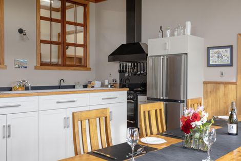 Photo of property in 33 Wellington Street, Enfield, Oamaru, 9491