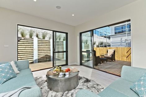 Photo of property in 30 Windlass Street, Long Bay, Auckland, 0630