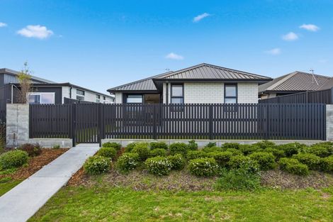 Photo of property in 62 Empire Crescent, Papamoa, 3118