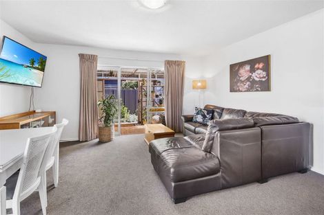 Photo of property in 3/18 Oakhampton Street, Hornby, Christchurch, 8042