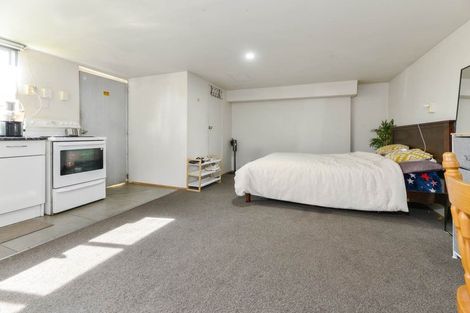 Photo of property in 25 Glen Close, Glen Eden, Auckland, 0602