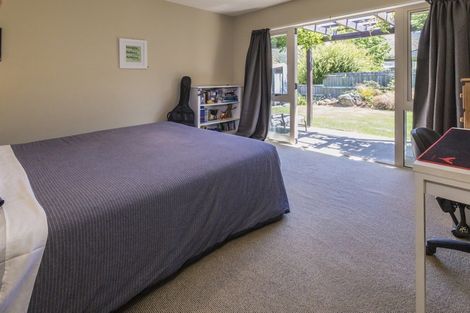 Photo of property in 225 Stone Street, Wanaka, 9305