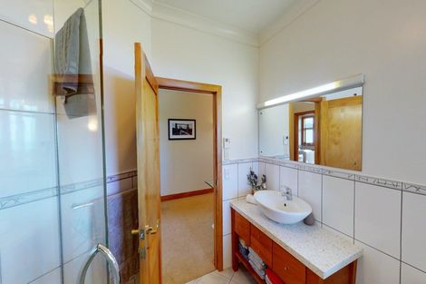 Photo of property in 30 Kaiangaroa Place, Bay View, Napier, 4104