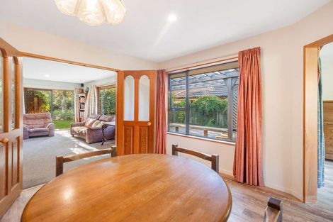 Photo of property in 15 Hemingford Place, Halswell, Christchurch, 8025