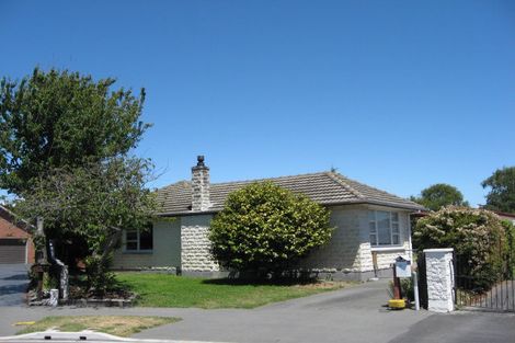 Photo of property in 11 Elder Place, Parklands, Christchurch, 8083