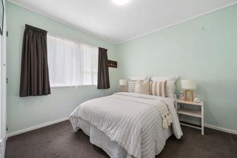 Photo of property in 18 Florio Terrace, Tawa, Wellington, 5028