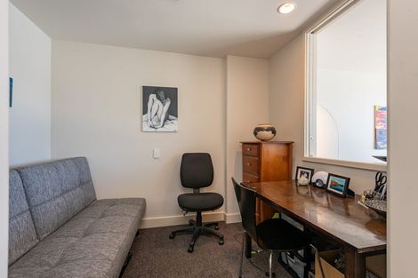 Photo of property in Shelley Bay Terraces, 13/61 Maupuia Road, Maupuia, Wellington, 6022