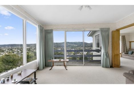 Photo of property in 19 Summit Road, Fairfield, Lower Hutt, 5011