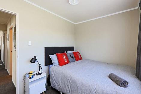 Photo of property in 2/807 Lyell Street, Akina, Hastings, 4122