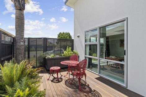 Photo of property in 41 Sandwich Road, St Andrews, Hamilton, 3200