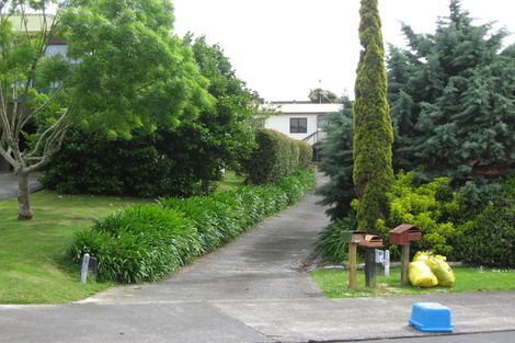 Photo of property in 11 Kenneth Hopper Place, Manly, Whangaparaoa, 0930