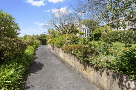 Photo of property in 110 Takahe Road, Titirangi, Auckland, 0604
