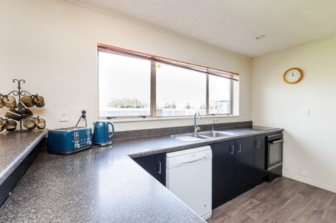 Photo of property in 119 John F Kennedy Drive, Milson, Palmerston North, 4414