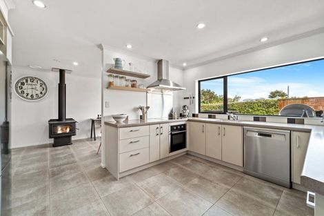 Photo of property in 18a Alexandra Street, Riverhead, 0820