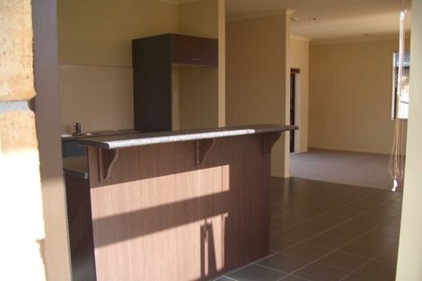 Photo of property in 10 Derg Place, East Tamaki, Auckland, 2013