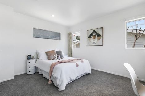 Photo of property in 1/21 Stafford Road, Northcote Point, Auckland, 0627