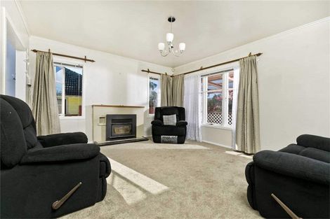 Photo of property in 61 Wilsher Crescent, Henderson, Auckland, 0612