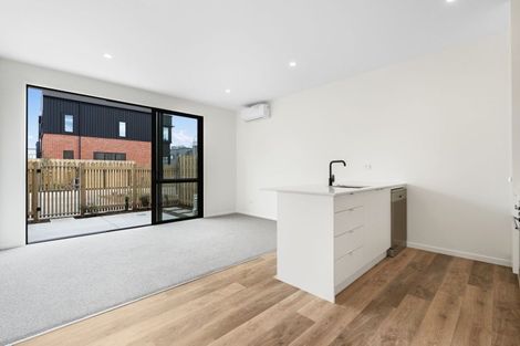 Photo of property in 70 Tahuhu Road, Mount Wellington, Auckland, 1062