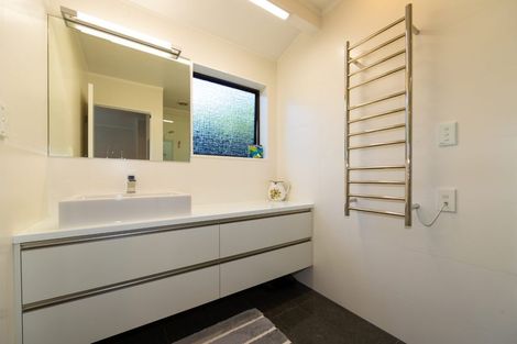 Photo of property in 66 Hetley Crescent, Taradale, Napier, 4112