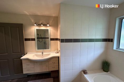 Photo of property in 58 Eglinton Road, The Glen, Dunedin, 9011