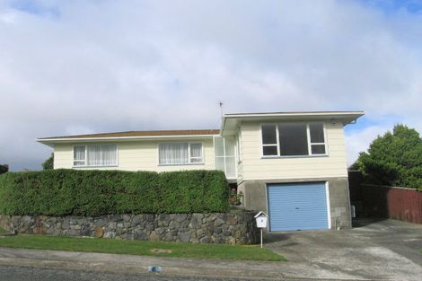 Photo of property in 1 Timaru Grove, Kelson, Lower Hutt, 5010