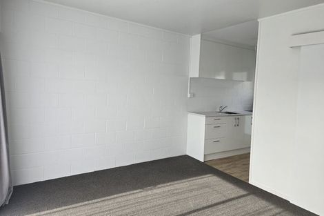 Photo of property in 12 Margaret Road, Papatoetoe, Auckland, 2025
