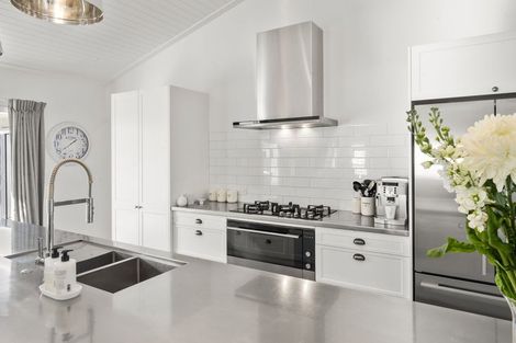 Photo of property in 2/21 Highland Drive, Acacia Bay, Taupo, 3385