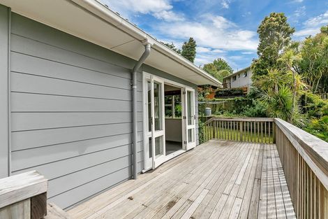 Photo of property in 1/5 Mchardy Place, Glenfield, Auckland, 0627