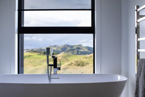 Photo of property in 215b Benseman Road, Raglan, 3296