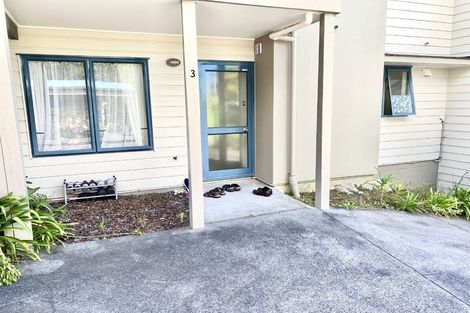 Photo of property in 1/53 The Avenue, Albany, Auckland, 0632