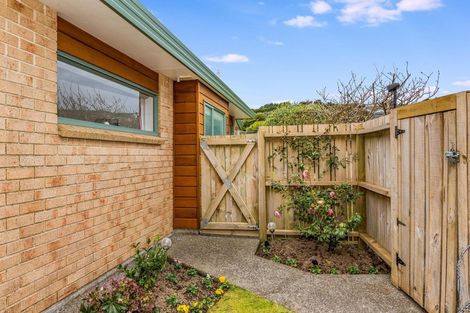 Photo of property in Redwood Village, 59/42 Main Road, Tawa, Wellington, 5028