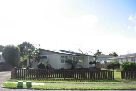 Photo of property in 4 Okareka Place, Pakuranga Heights, Auckland, 2010