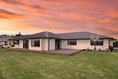 Photo of property in 9 Tate Crescent, Green Island, Dunedin, 9018