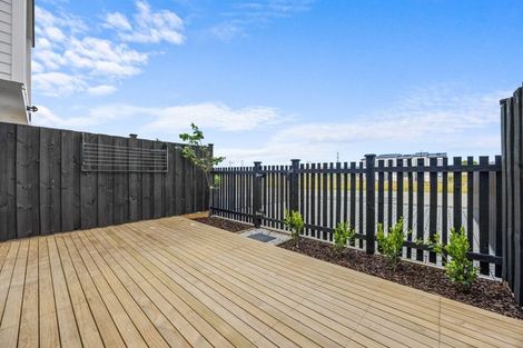 Photo of property in 6 Harikoa Way, Karaka, 2113