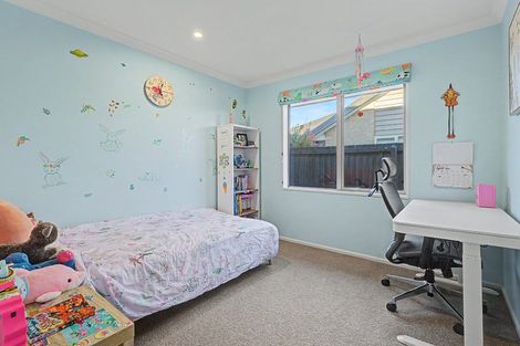 Photo of property in 12 Oakdene Place, Halswell, Christchurch, 8025