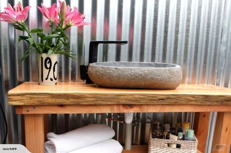 Photo of property in 124 North Shore Road, Eskdale, Napier, 4182