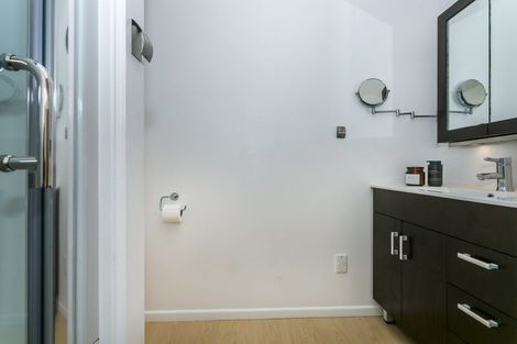 Photo of property in 1/25 Hythe Terrace, Mairangi Bay, Auckland, 0630