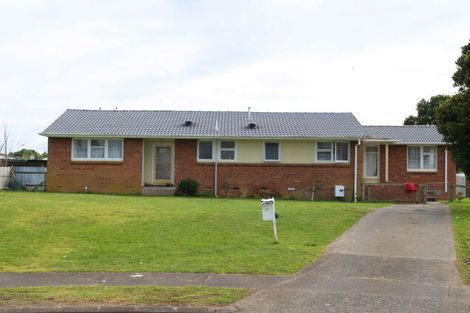 Photo of property in 15 Carver Place, Mangere East, Auckland, 2024