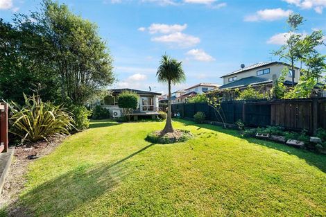 Photo of property in 178a Edmonton Road, Te Atatu South, Auckland, 0610