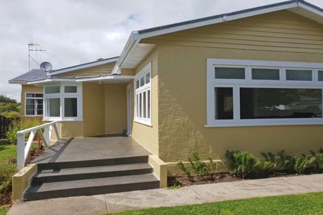 Photo of property in 54 Burns Street, Dannevirke, 4930