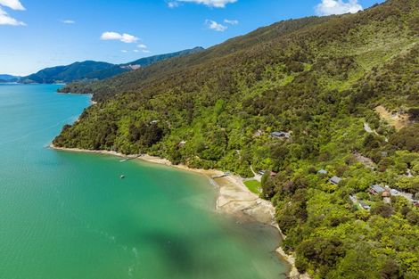 Photo of property in 672 Moetapu Bay Road, Moetapu Bay, Picton, 7282