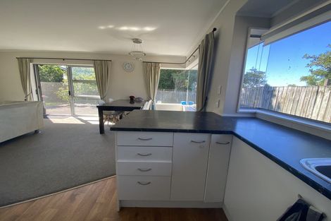 Photo of property in 2/88 Simmental Crescent, Somerville, Auckland, 2014