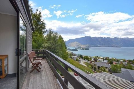 Photo of property in 15 Lochy Road, Fernhill, Queenstown, 9300