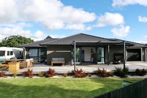 Photo of property in 1 Cedar Place, Tikipunga, Whangarei, 0112