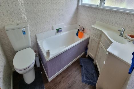 Photo of property in 44 Compton Street, Hillcrest, Auckland, 0627