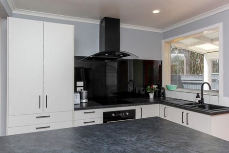 Photo of property in 134 Frankley Road, Frankleigh Park, New Plymouth, 4310