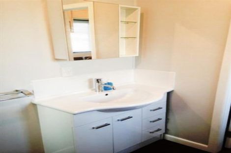 Photo of property in 1a/24 Vine Street, Mangere East, Auckland, 2024