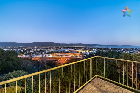 Photo of property in 24 Magnolia Grove, Maungaraki, Lower Hutt, 5010